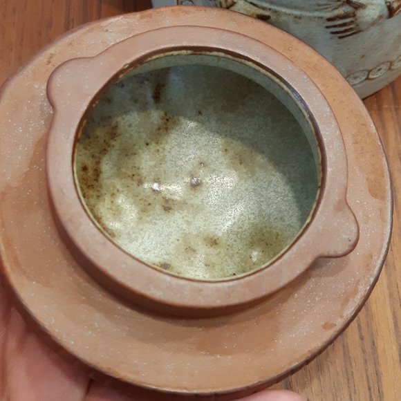 Vintage Japanese Stoneware Teapot - Granny - Grandma - Old Lady - Japan - Picture 9 of 10